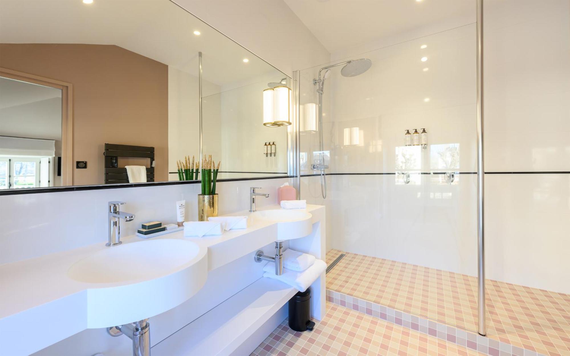 Épernay Les Suites Bb, Champagne Besserat De Bellefon מראה חיצוני תמונה